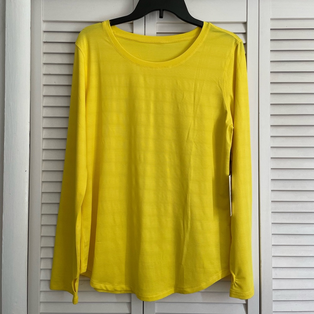 ZYIA Active Yellow Subtle Stripe Long Sleeve Shirt